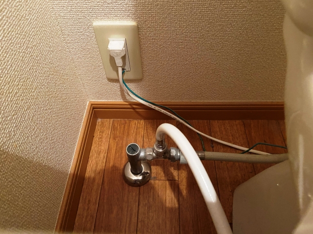 トイレの止水栓