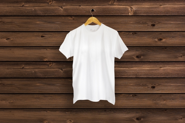 白いTシャツ