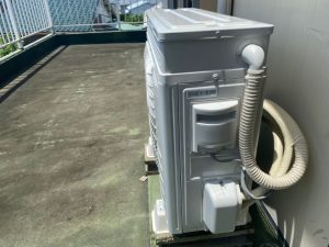 室外機の配線やドレンホース