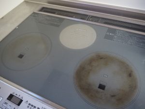 焦げたIHストーブ 
