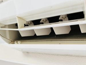 エアコンの吹き出し口