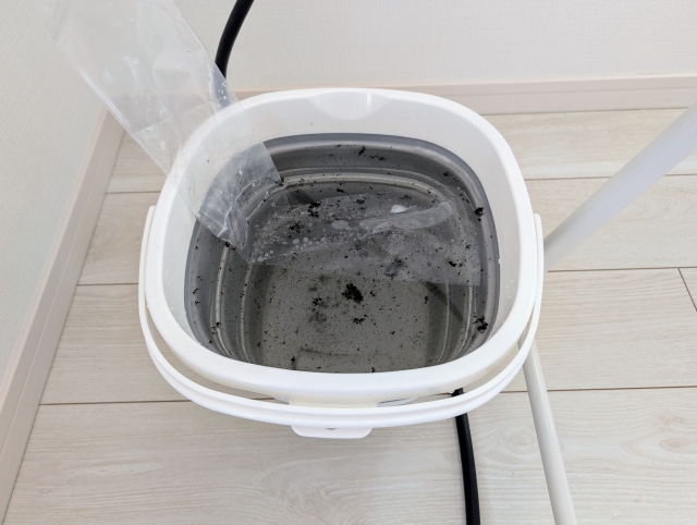 エアコン清掃汚水
